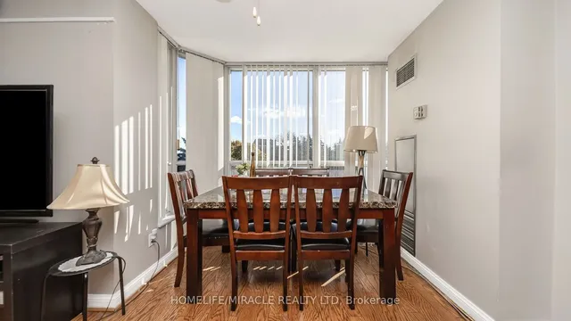 Additional image 18 of 22 Hanover Rd Unit 210