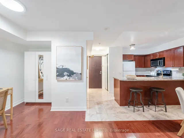 Additional image 10 of 30 Grand Trunk Cres Unit 1705