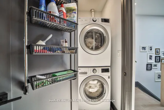 Additional image 33 of 39 Marquette Ave