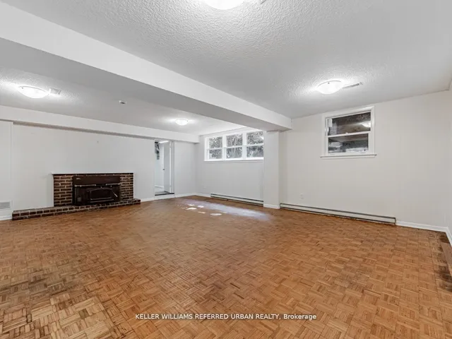 Additional image 25 of 15 York Valley Cres