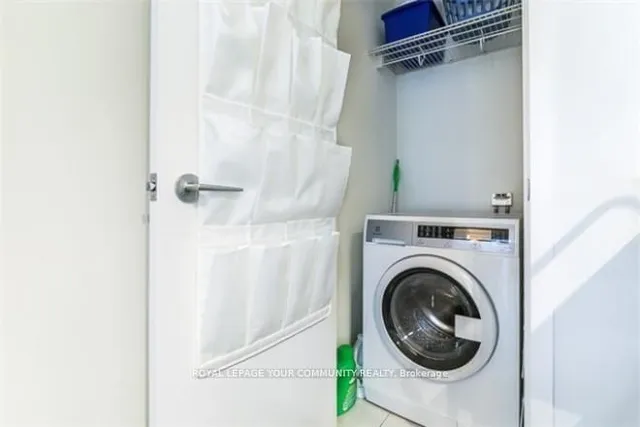 Additional image 13 of 10 Capreol Crt Unit 902