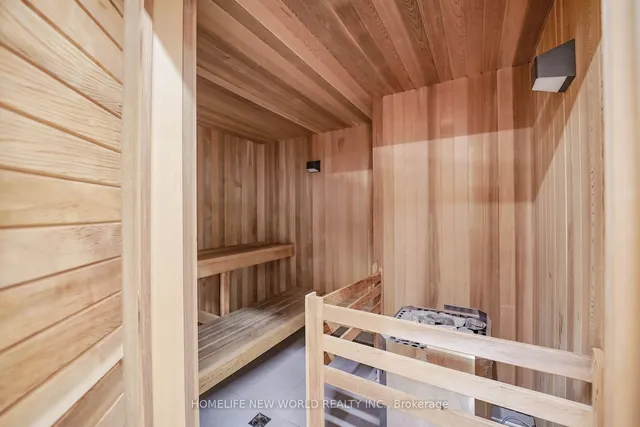 Additional image 8 of 225 Village Green Sq Unit 1306