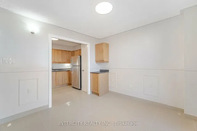 Additional image 12 of 4673 Jane St Unit 609