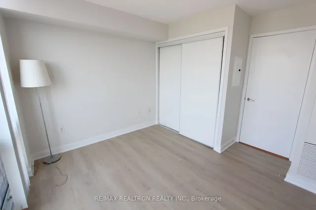 Additional image 8 of 15 Fort York Blvd Unit 3812