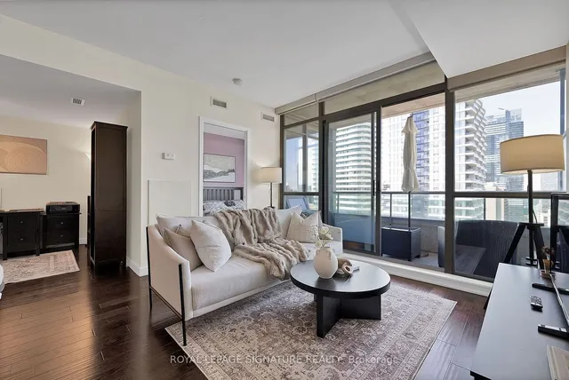 Additional image 14 of 281 Mutual St Unit 2703