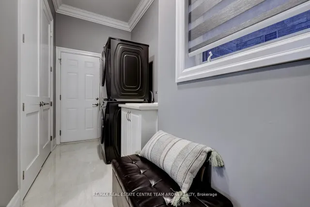 Additional image 33 of 477 Brisdale Dr