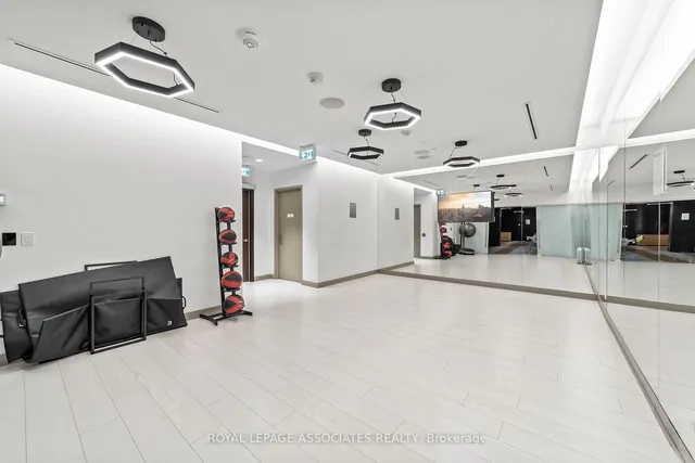 Additional image 21 of 2 Sonic Way Unit 2809