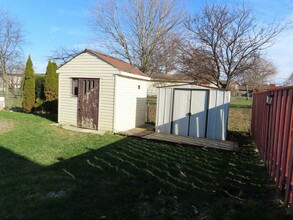 Additional image 3 of 332 Meadowvale Crescent