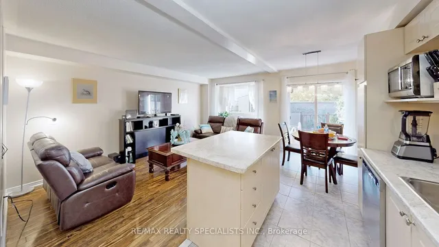 Additional image 15 of 66 Vintage Gate