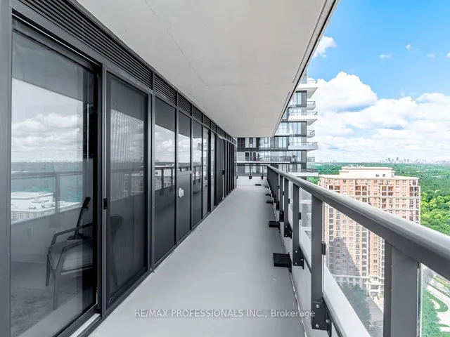 Additional image 25 of 30 Inn On The Park Dr Unit 2303