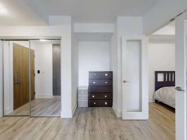 Additional image 26 of 200 Bloor St Unit 2007