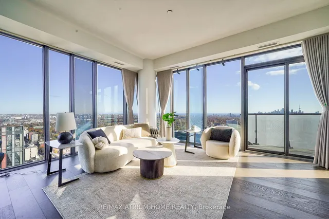 Additional image 8 of 161 Roehampton Ave Unit Ph05