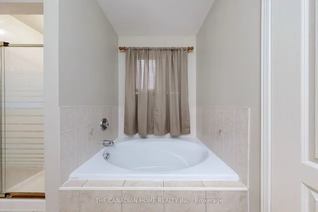 Additional image 25 of 172 Binder Twine Tr