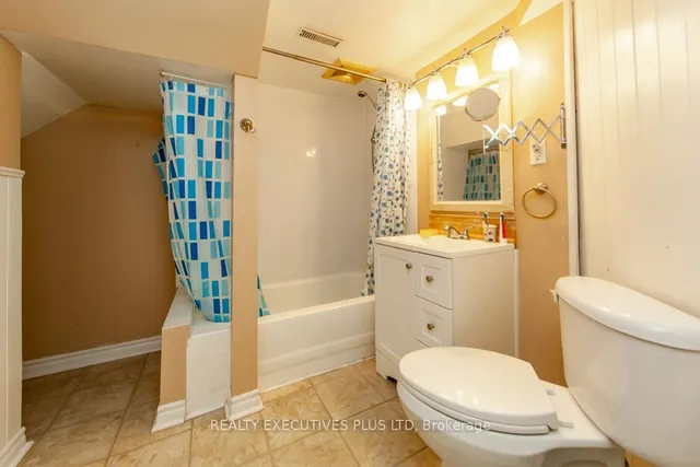 Additional image 8 of 46 Lorraine Cres