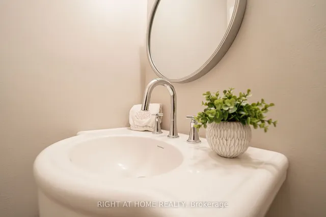 Additional image 8 of 43 Wild Ginger Way