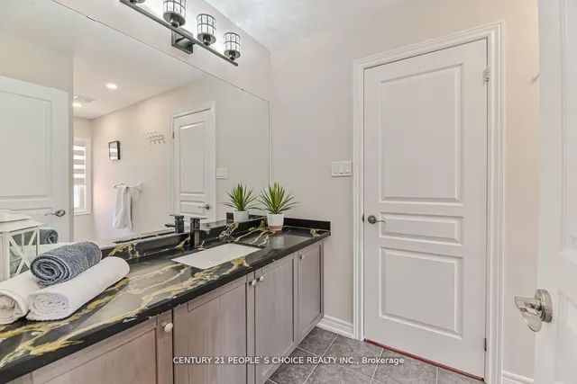 Additional image 26 of 31 Angelgate Rd