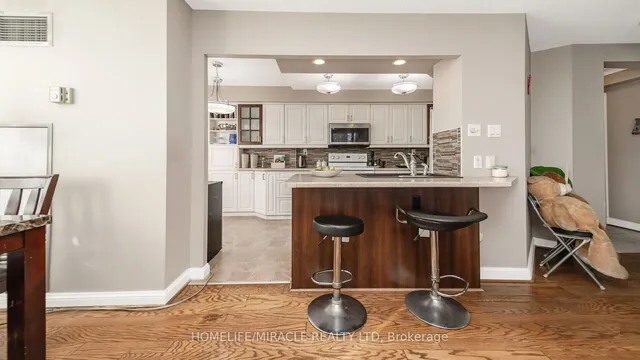 Additional image 25 of 22 Hanover Rd Unit 210