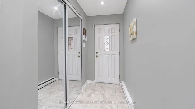 Additional image 6 of 6 Darras Crt