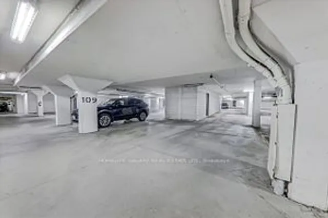 Additional image 30 of 28 Rosebank Dr Unit 807