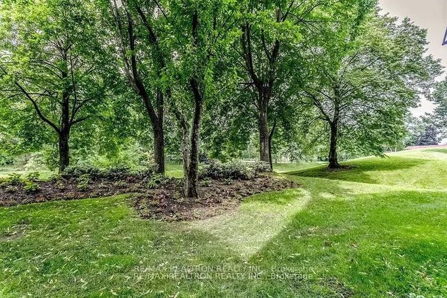 Additional image 28 of 30 Fashion Roseway Unit 518E