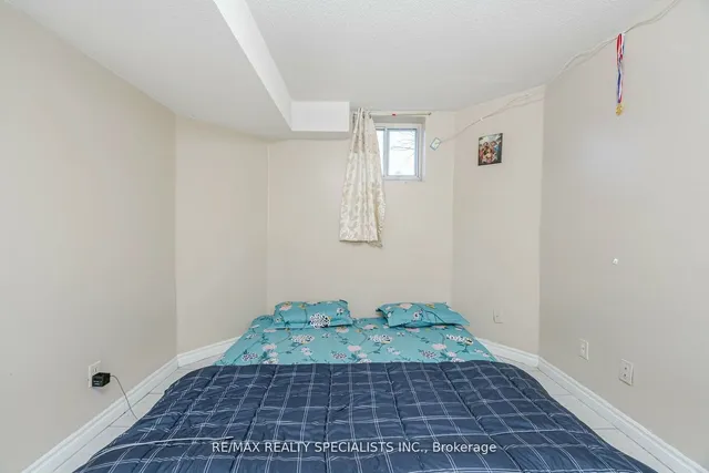 Additional image 29 of 76 Thunderbird Tr