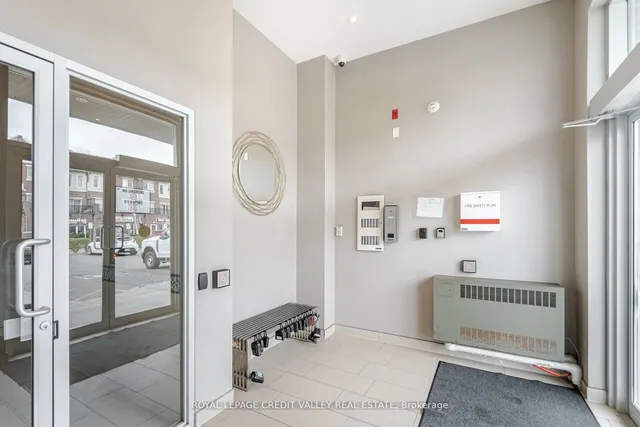 Additional image 26 of 50 Sky Harbour Dr Unit 211