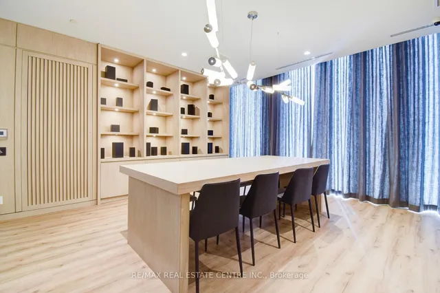 Primary image of 215 Veterans Dr Unit 202