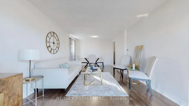 Additional image 5 of 105 Fairglen Ave