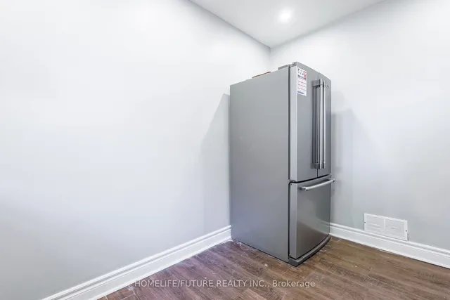 Additional image 16 of 226 Oakridge Dr