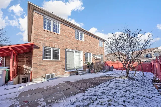 Additional image 39 of 25 Upshall Dr