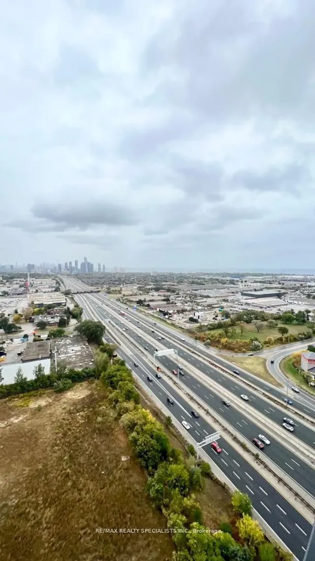 Additional image 11 of 36 Zorra St Unit 2405