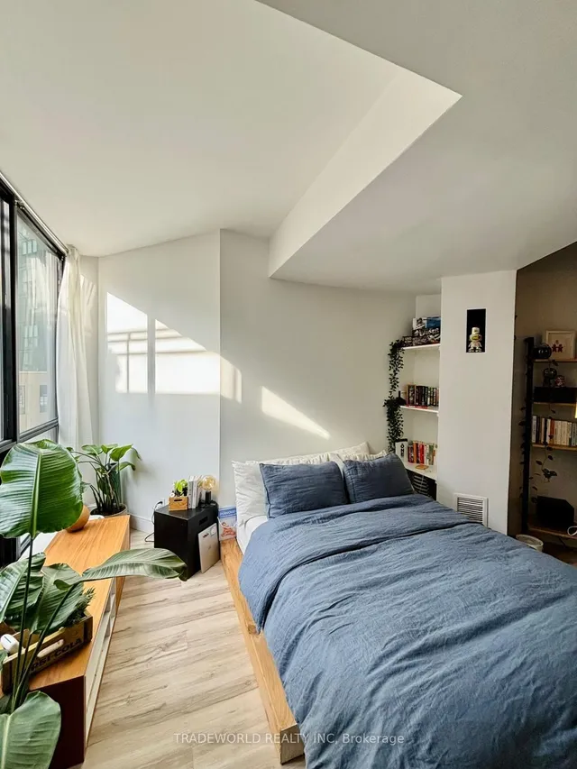 Additional image 2 of 24 Wellesley St Unit 322