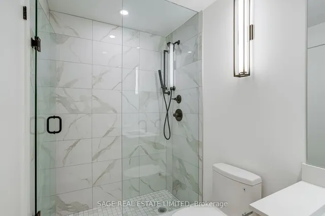 Additional image 27 of 123 Portland St Unit 1103