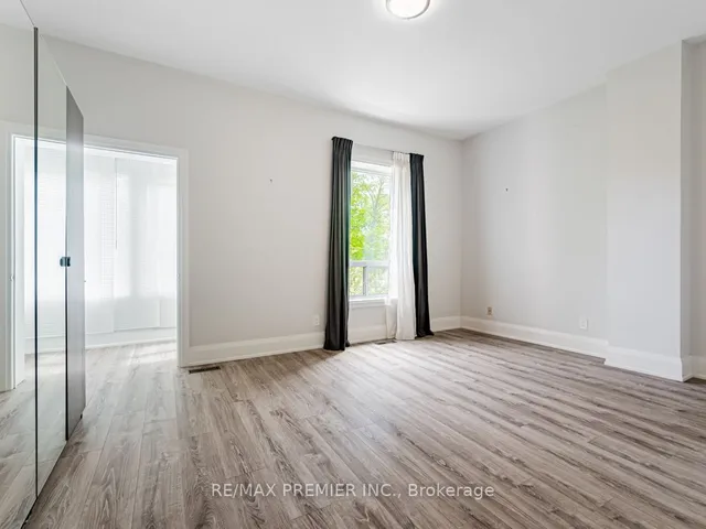 Additional image 18 of 102 Bellevue Ave