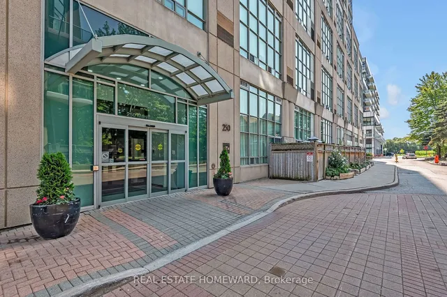 250 Manitoba St Unit PH 804