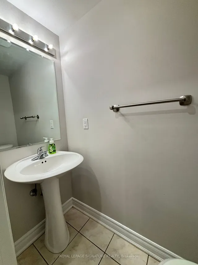 Additional image 13 of 17 Levida St