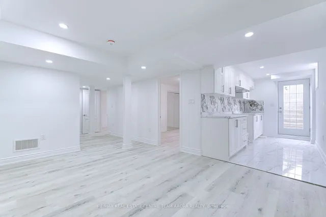 Additional image 33 of 379 Valleyway Dr