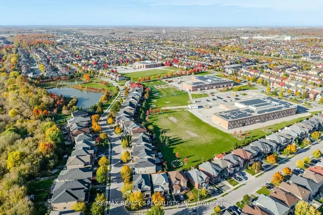 Additional image 38 of 36 Dunvegan Cres