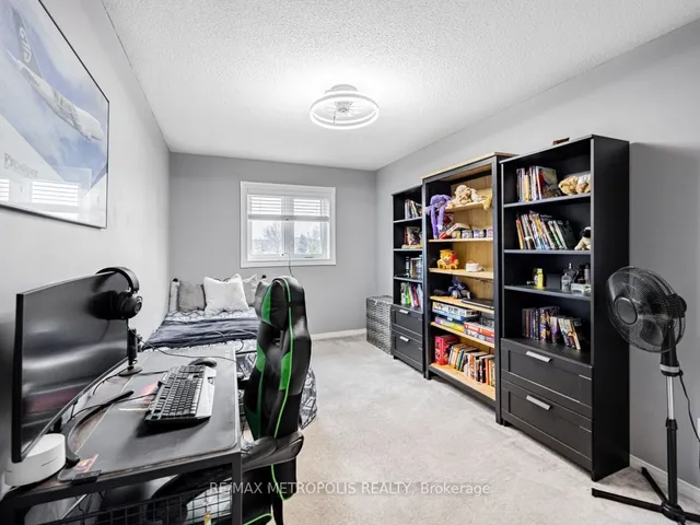 Additional image 22 of 23 Torada Crt