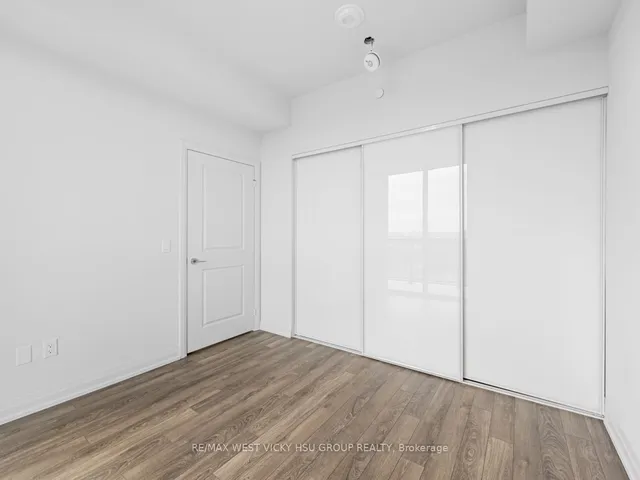 Additional image 19 of 10 Meadowglen Pl Unit 1008