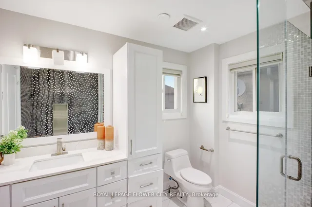 Additional image 19 of 50 Lockheed Cres