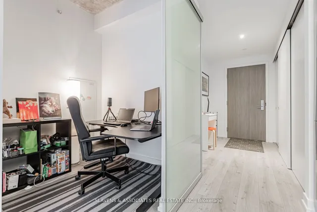 Additional image 2 of 161 Roehampton Ave Unit 633