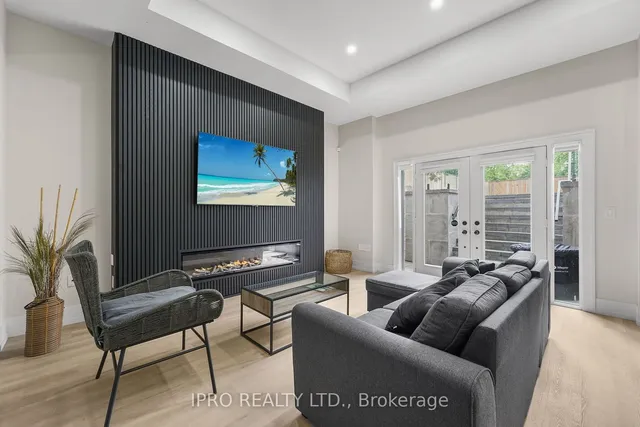 Additional image 34 of 262 Senlac Rd