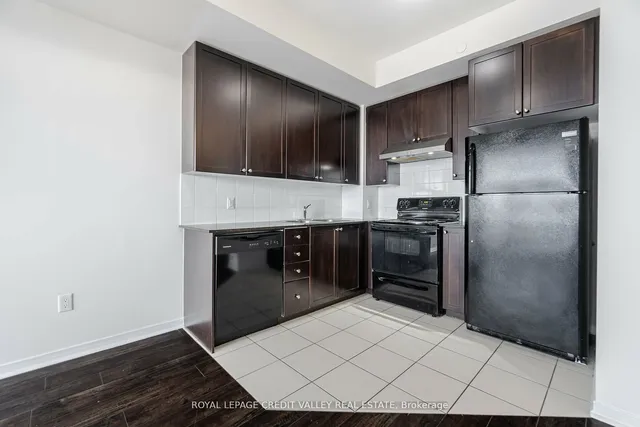 Additional image 8 of 50 Sky Harbour Dr Unit 211