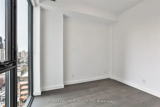 Additional image 10 of 81 Wellesley St Unit 1105