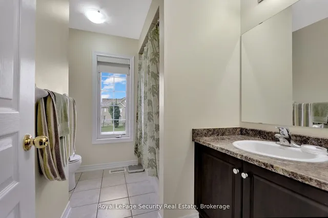 Additional image 25 of 80 Aspermont Cres