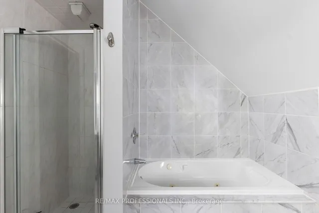 Additional image 29 of 195 Poplar Plains Rd Unit 203