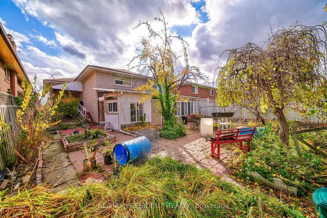 Additional image 35 of 55 Maryhill Dr