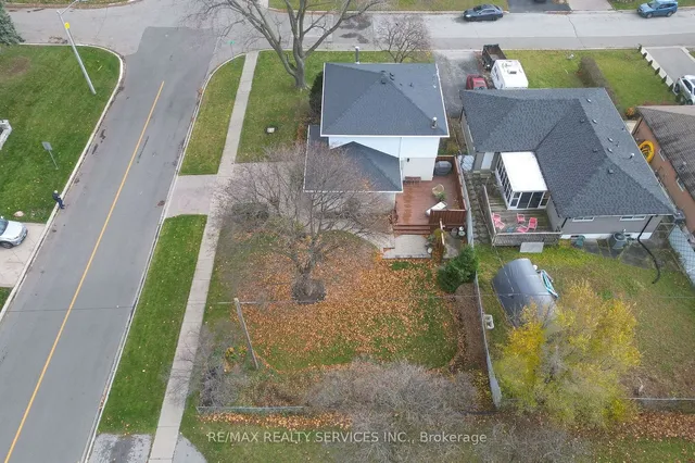 Additional image 33 of 47 Durham Cres