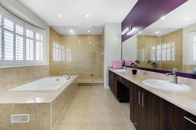 Additional image 24 of 56 Adrian Cres